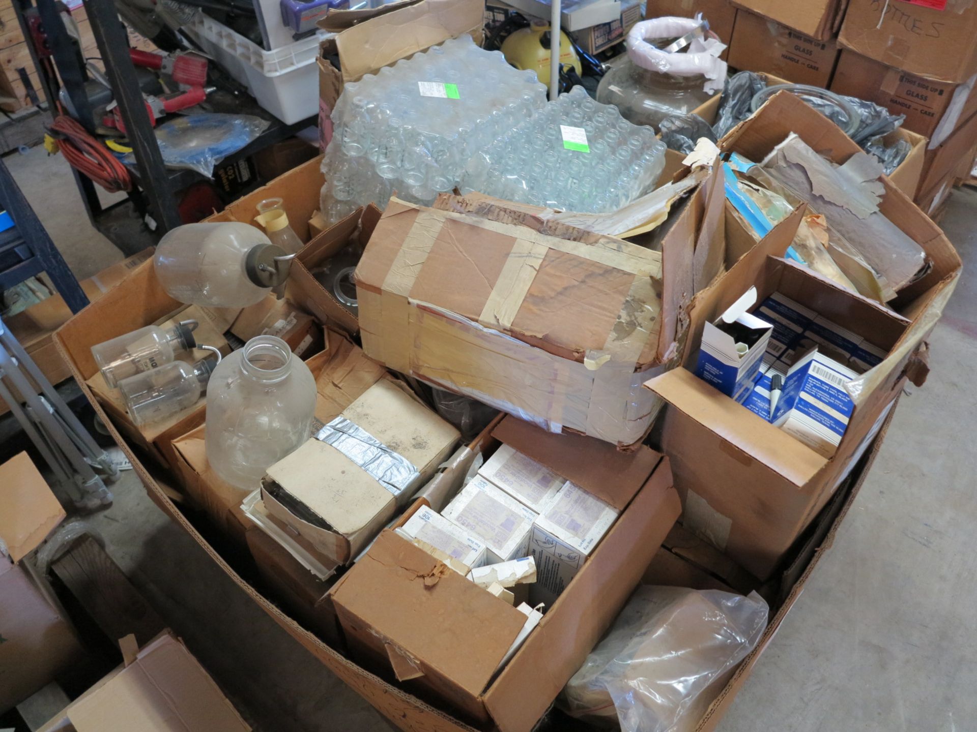 LOT - PALLET W/ GLASS BOTTLES, LAB GLASS AND TEST TUBES