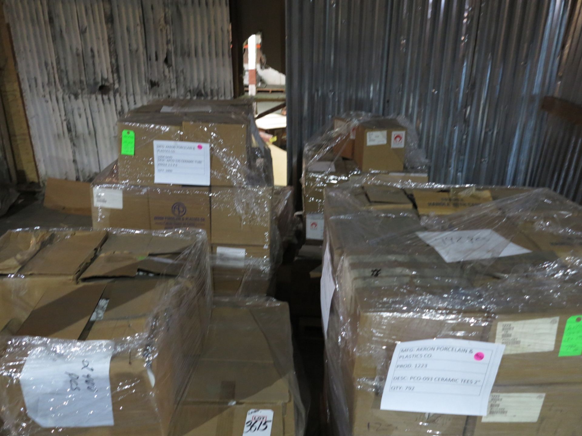 LOT - (6) PALLETS OF FOSECO EXOTHERMIC INSULATION SLEEVES AND AKRON PORCELAIN PRODUCTS, SEE PHOTOS