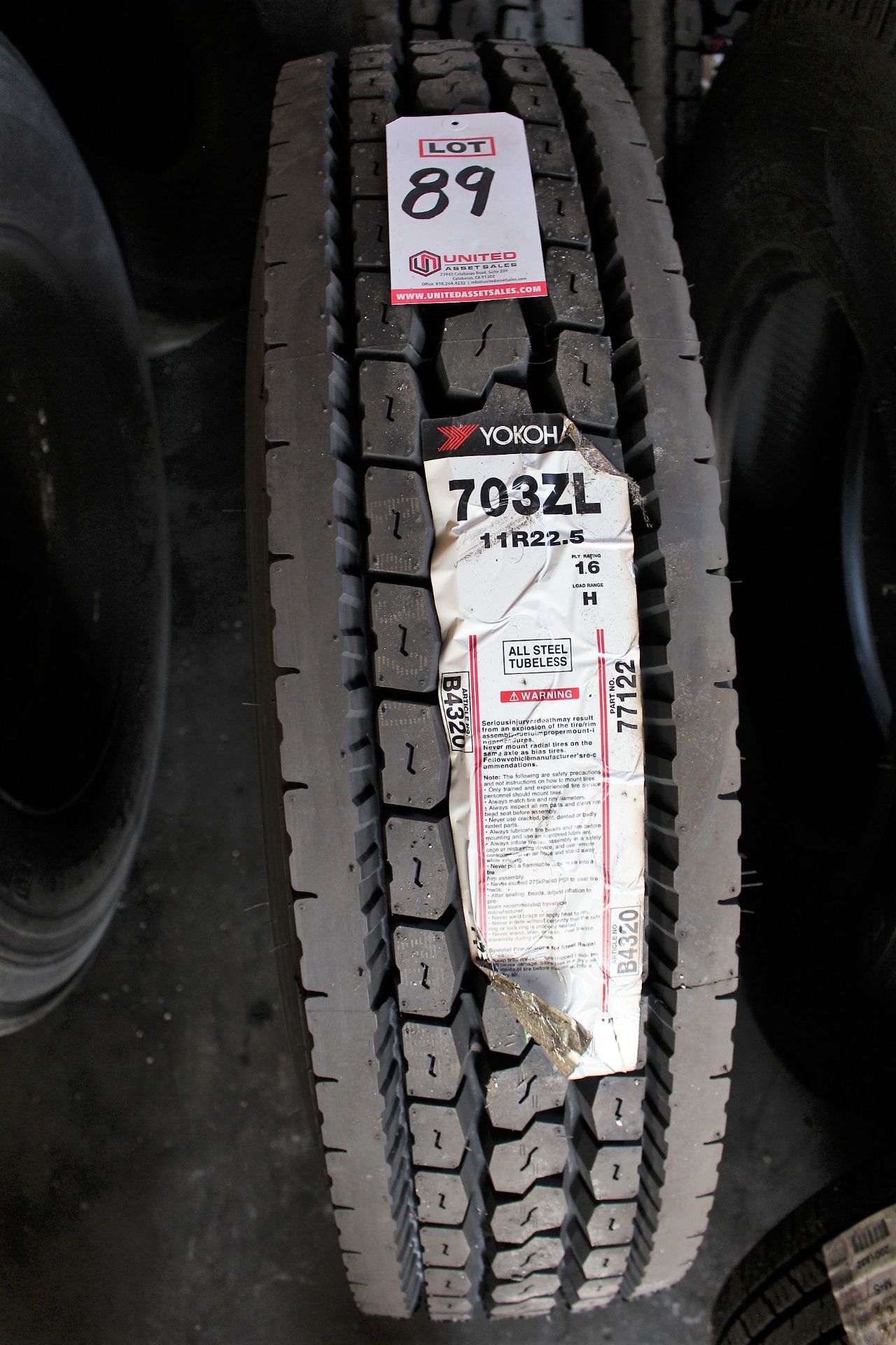 YOKOHAMA 703ZL 11R22.5 TRUCK TIRE, PART NO. 77122, ALL STEEL TUBELESS