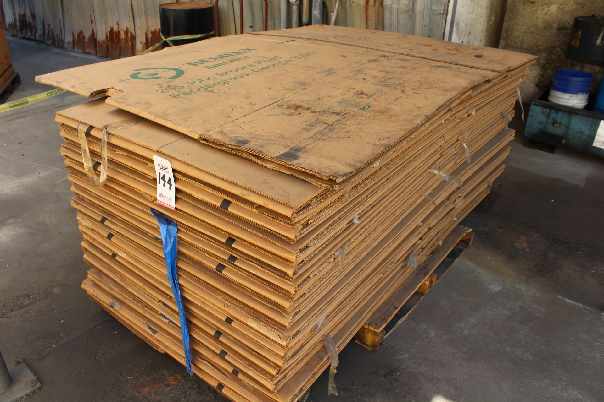 LOT - PALLET OF GAYLORDS