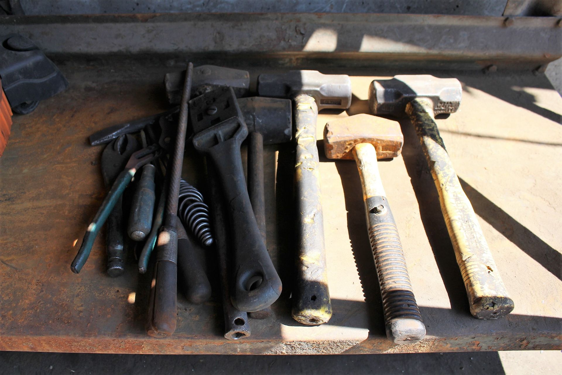 LOT - HEAVY-DUTY PIPE WRENCHES, ASSORTED TOOLS, VISE - Image 2 of 2