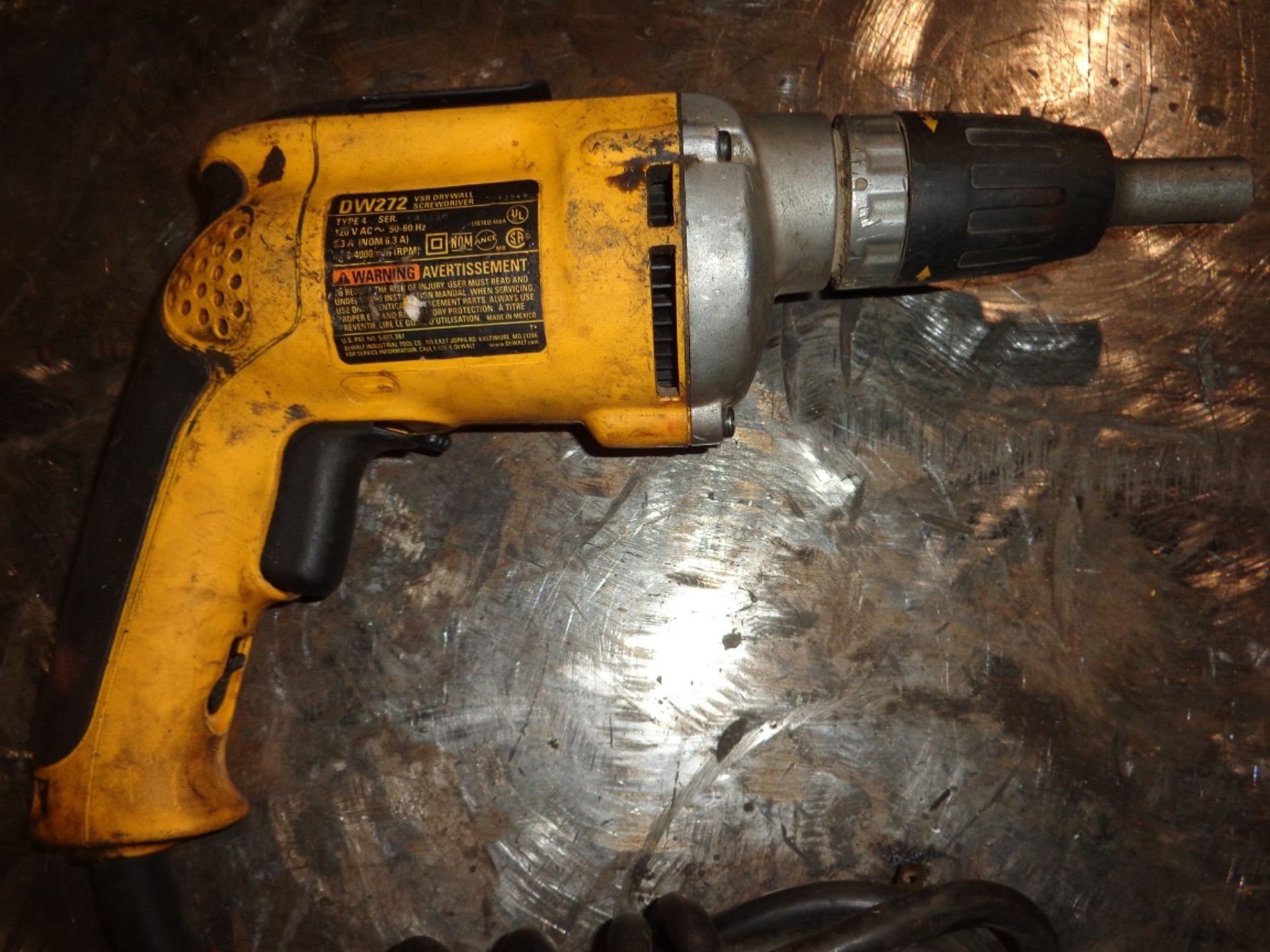 DEWALT DW272 DRYWALL SCREWDRIVER