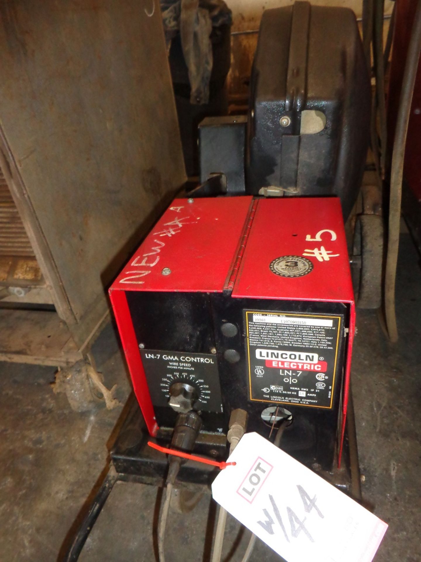 LINCOLN ELECTRIC DC400 WELDER - Image 2 of 2