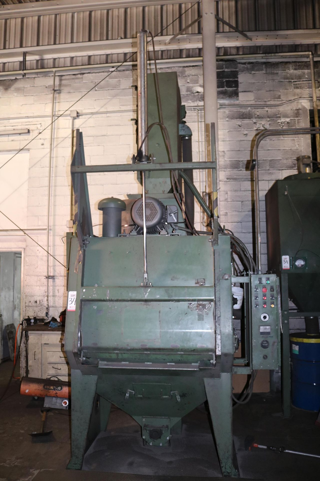 GOFF 6BB RUBBER BELT TUMBLAST CLEANING MACHINE, DIRECT DRIVE SHOT WHEEL AND DUST COLLECTOR