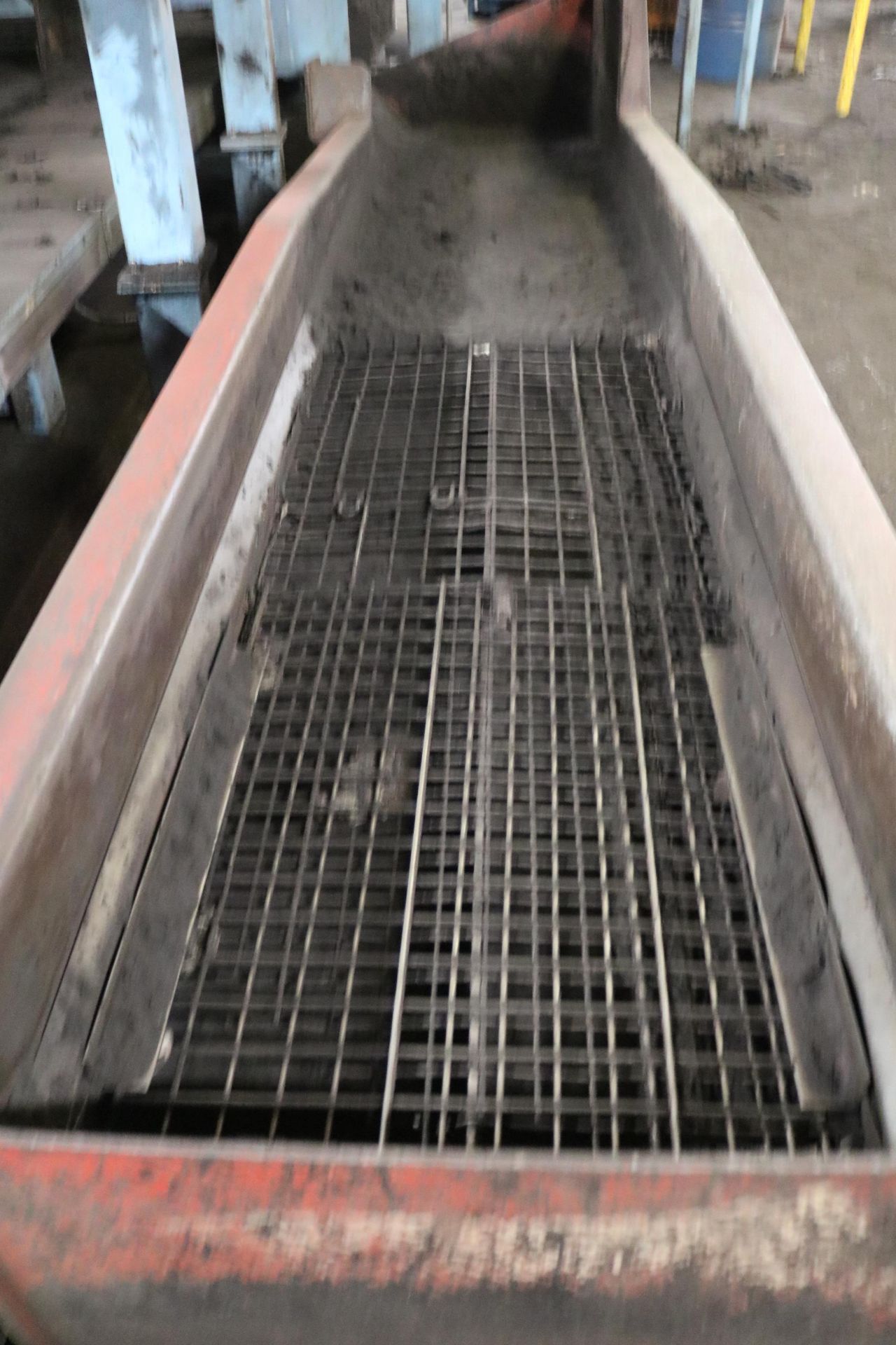 CONVEYOR DYNAMICS 30" X 15' INCLINE DISCHARGE CONVEYOR, SCREEN AND DRIVE - Image 2 of 4