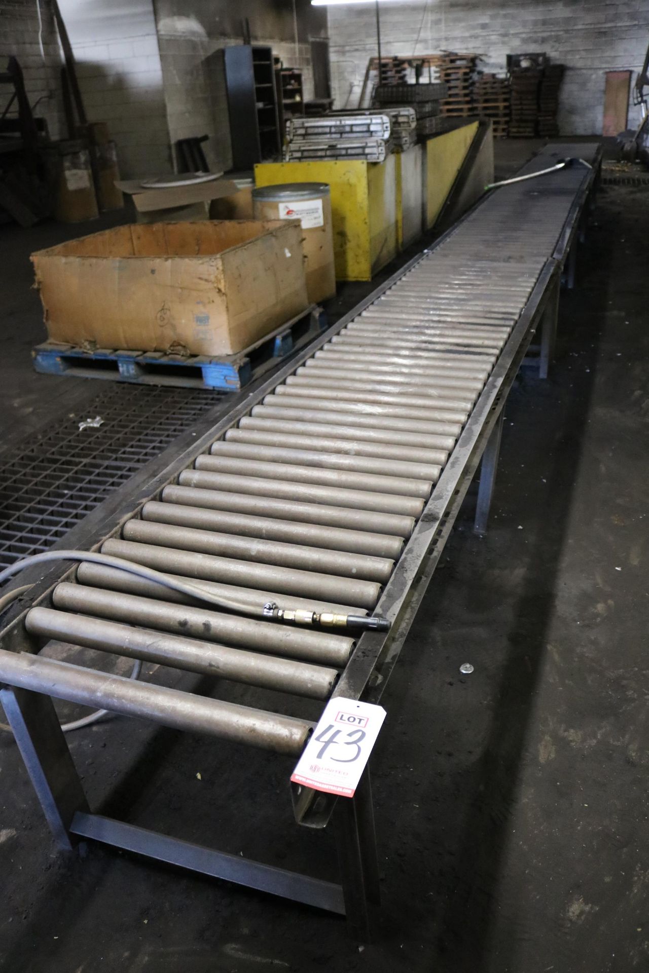 APPROX. 36' ROLLER CONVEYOR