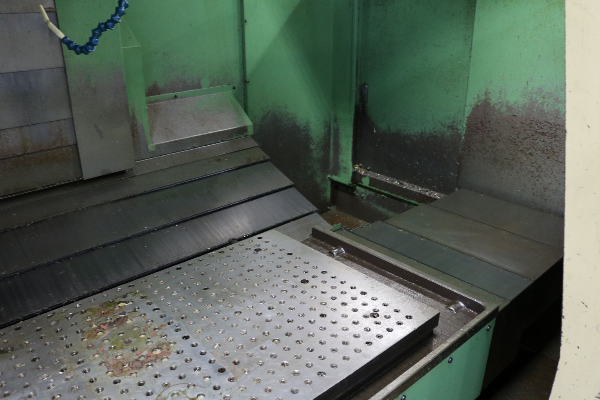 MORI SEIKI MV-55/50 CNC VERTICAL MACHINING CENTER, TRAVELS: 41" X 21" X 22", 55" X 21" TABLE, 4000 - Image 9 of 17