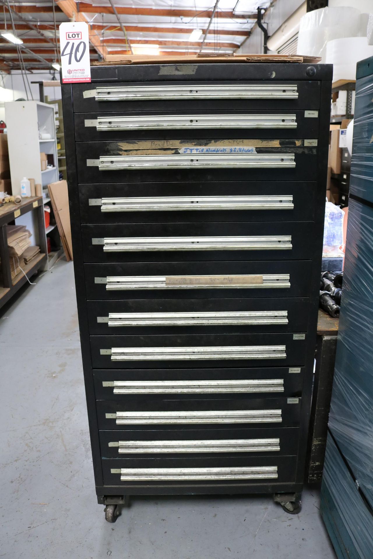 12-DRAWER PORTABLE CABINET