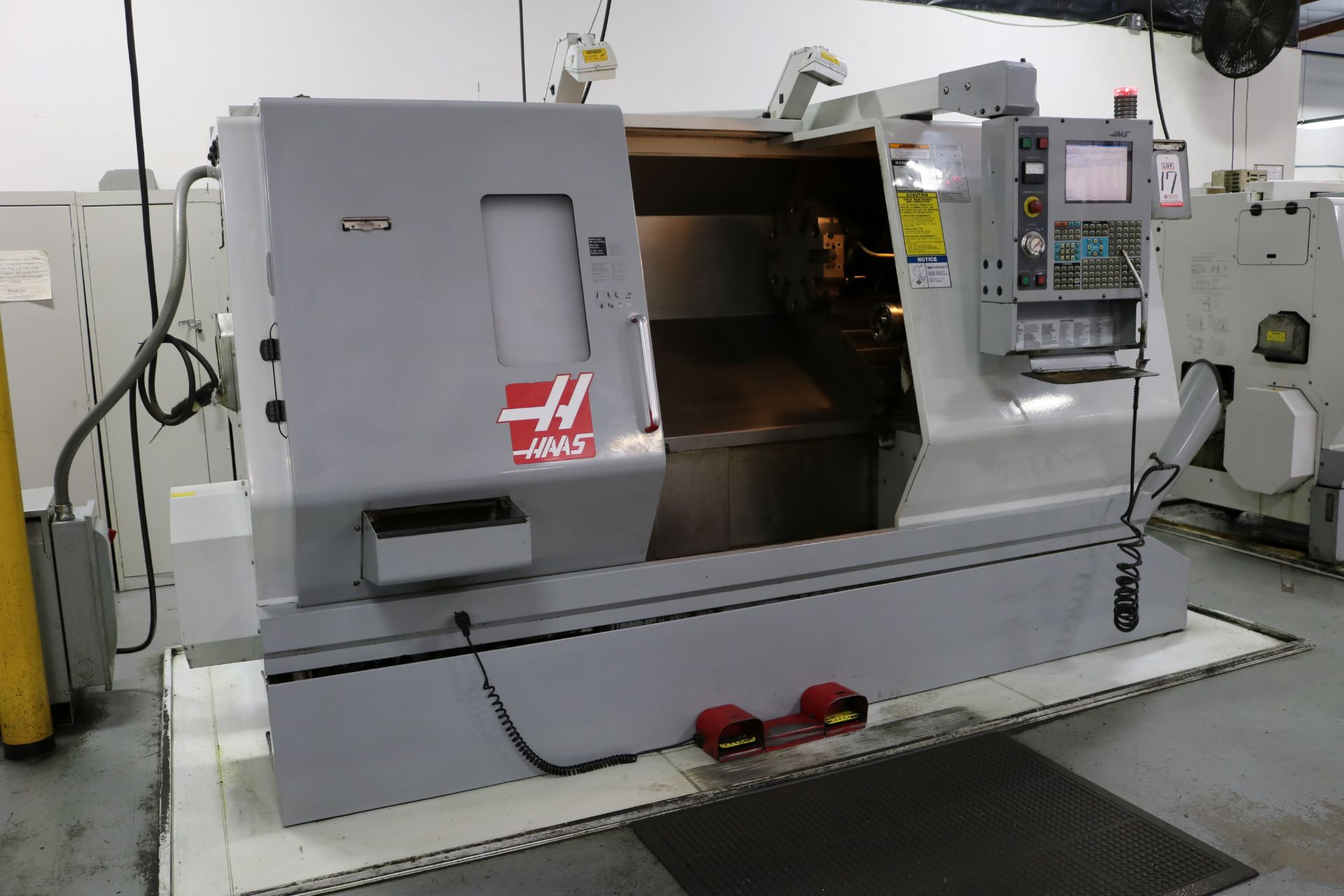 2004 HAAS TL-25 CNC TURNING CENTER, 10" 3 JAW CHUCK, 30" SWING, 14.5" SWING OVER CROSS SLIDE, 4" BAR - Image 2 of 13