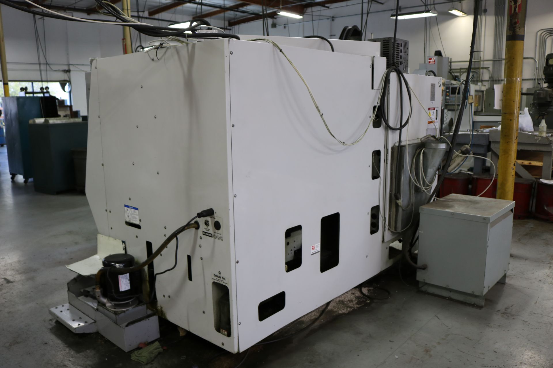 2007 HAAS TL-15 CNC TURNING CENTER, 8" 3 JAW CHUCK 23" SWING, 9.5" SWING OVER CROSS SLIDE, 2" BAR - Image 9 of 11