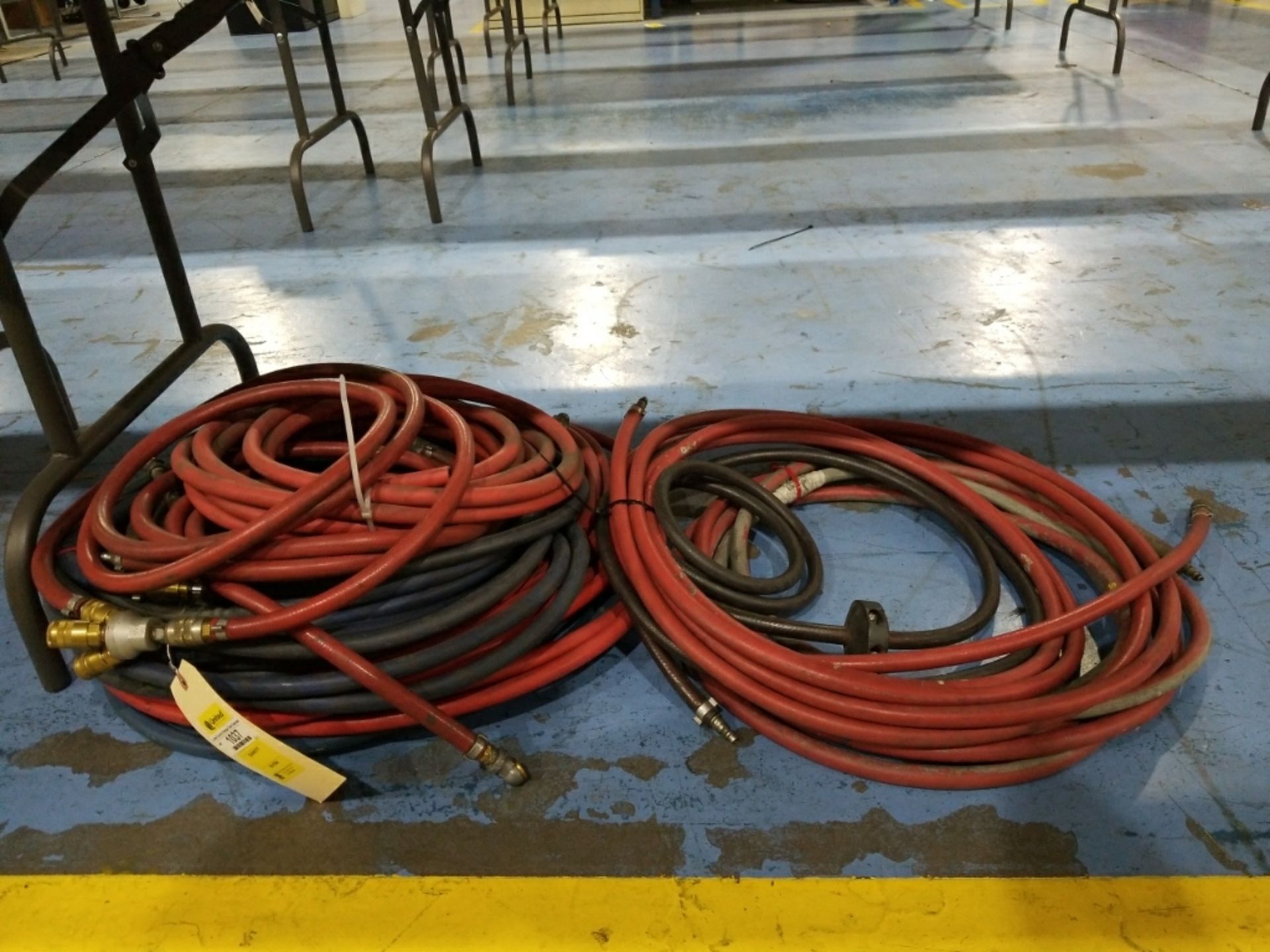 Large lot of air hose with quick connect