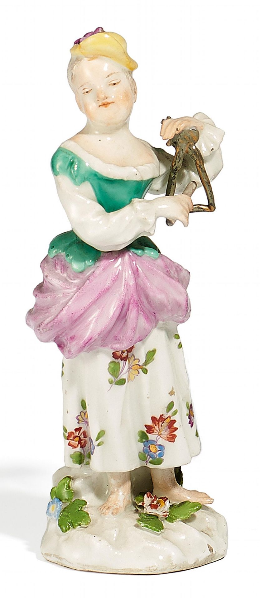 MÄDCHEN MIT TRIANGEL. Meissen. Porzellan, farbig staffiert. H.13,5cm. Ohne erkennbare Marken. - Bild 2 aus 2