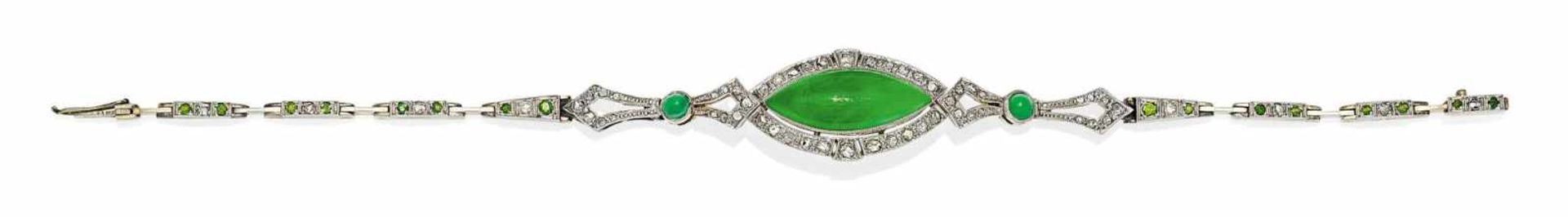 JADEIT-DIAMANT-ARMBAND. England, um 1900. 585/- Gelbgold/ Platin, Gesamtgewicht: 11,0g. L.ca. 17,