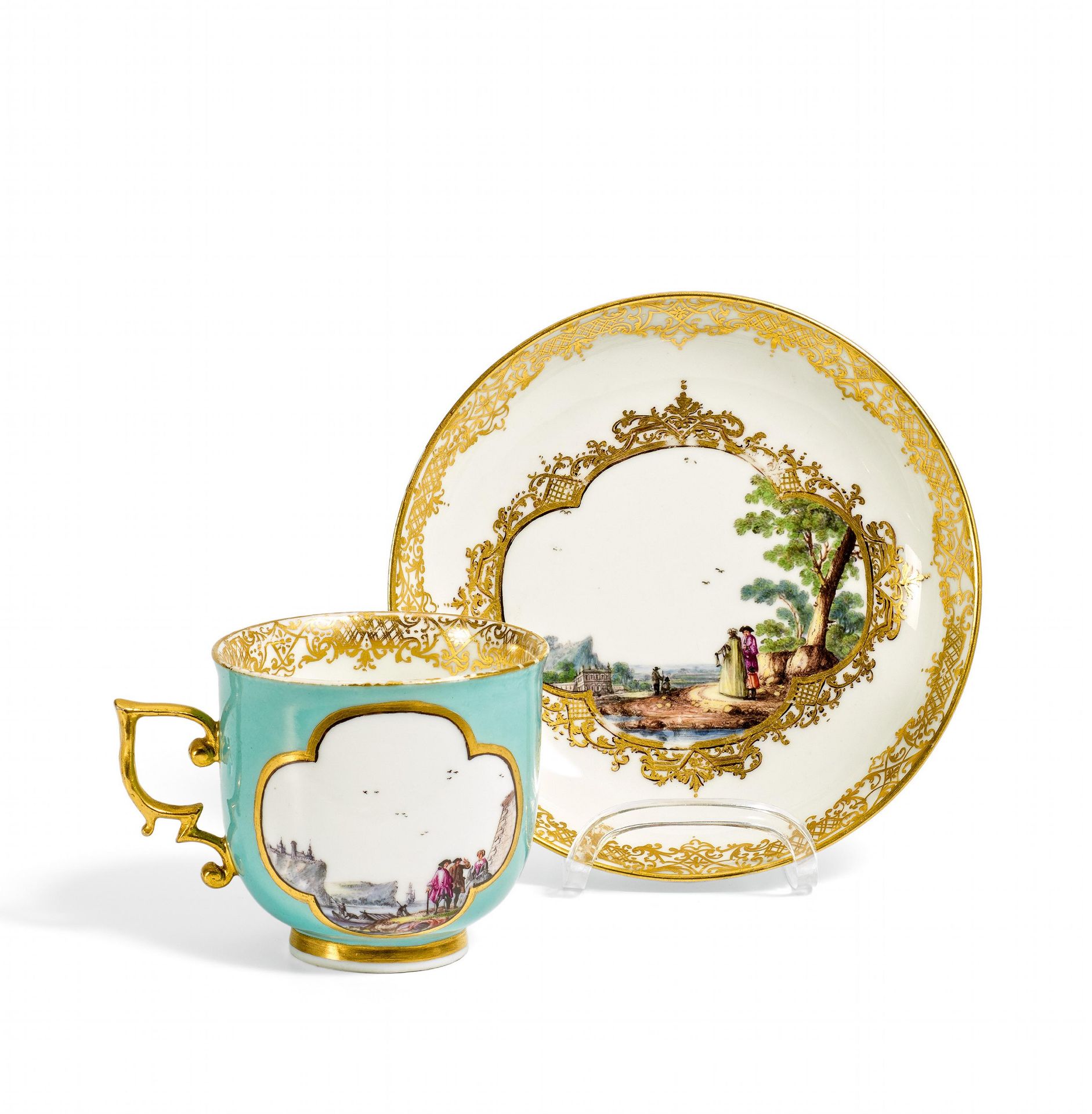 TASSE UND UNTERTASSE MIT GENRESZENEN. Meissen. 18.Jh. Porzellan, farbig, türkis und gold