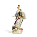 ALLEGORIE "EUROPA". Meissen. 19.Jh. Modell F.E. Meyer. Porzellan, farbig und gold staffiert. Höhe