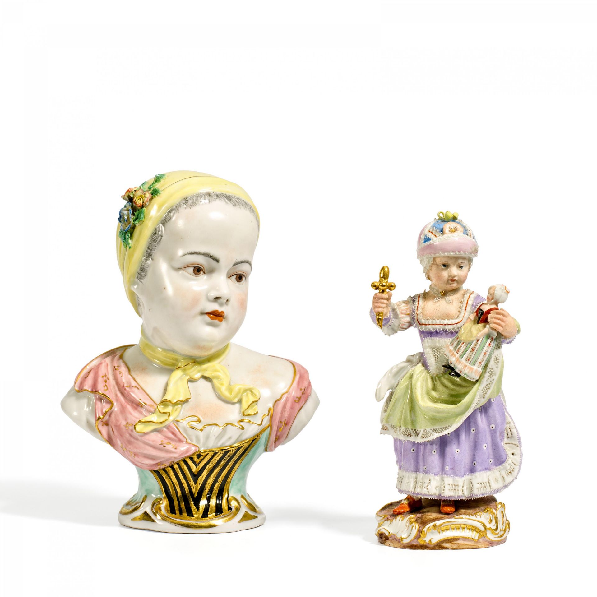 MÄDCHEN MIT PUPPE UND BÜSTE DER PRINZESSIN MARIE ZEPHIRINE DE BOURBON. Meissen und Samson. 19.Jh.