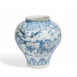 BAUCHIGE VASE MIT GO-SPIELERN. China. Ming-Dynastie (1368-1644). Porzellan, bemalt in