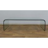 glazen design salontafel met afgeronde hoeken, jaren '80, h. 37, blad,maat 142 x 90