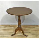 Engelse mahonie tilt toptafel met rond blad en rustend op gebogen driepoot, hoogte: 73, diameter: 69