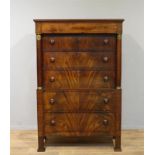 Hollandse mahonie gefineerde empire chiffoniere met 6 laden, versierd met zuilen en rustend op