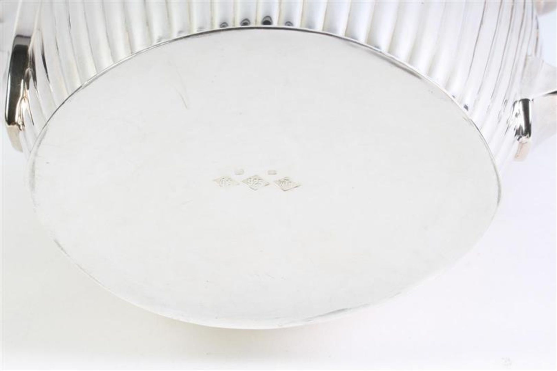 Zilveren dienblad ovaal model deels bewerkt met godrons, met bijpassende koffie- en theepot, 1e - Bild 6 aus 7