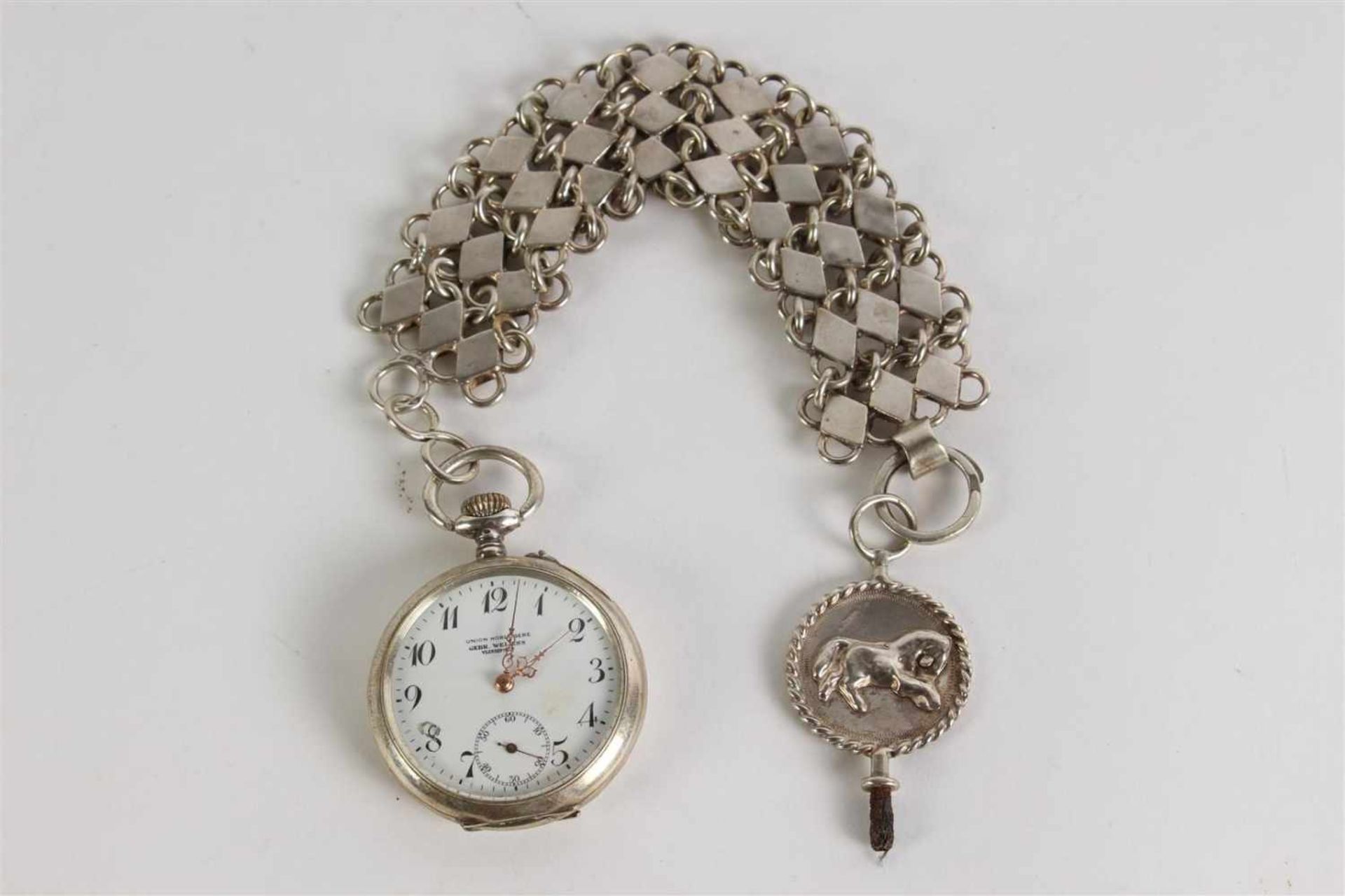 Zeeuwse chatelaine met horloge en sleutel gedecoreerd met paard en koe. L: 34 cm. - Bild 4 aus 4