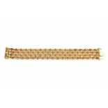 A 14 krt yellow gold bracelet. Links with cross motif. 20 x 2,5 cm 29.00 % buyer's premium on the