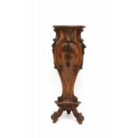 A richly carved wooden pedestal. Italy, circa 1900. Hoogte 118 cm. 29.00 % buyer's premium on the