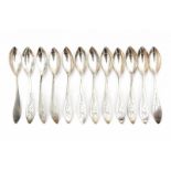 Twelve silver teaspoons. Maker's mark Gerardus Peeters, Rotterdam. Dated 1804. Lengte 10,7 cm. 29.