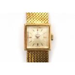A 18 krt yellow gold ladies' wrist watch. Manual winding. Brand Omega. From the 1960's - 1970's.