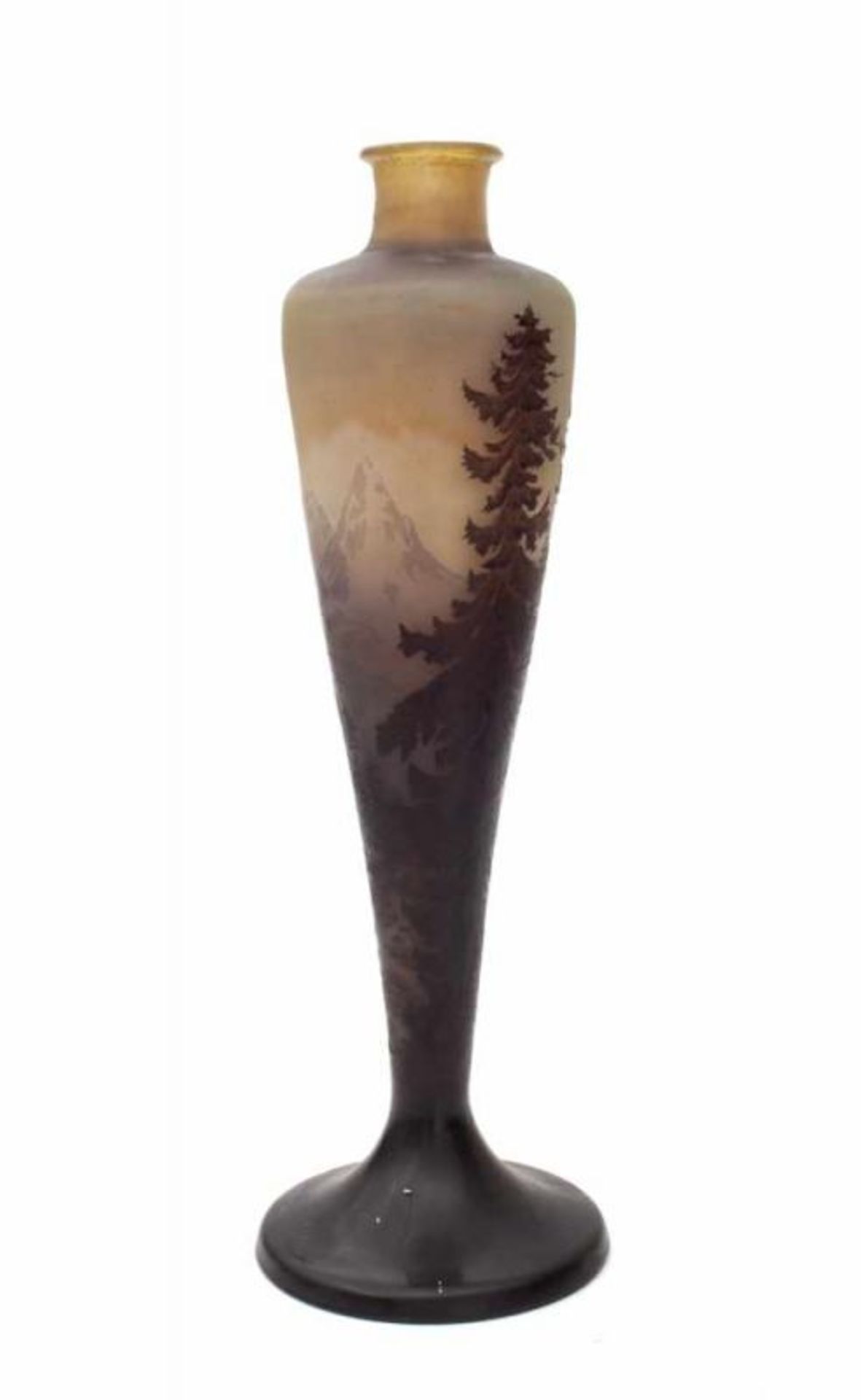 Emile Gallé (1846-1904) A tall cameo glass vase decorated with a mountainous landscape, circa 1900, - Bild 2 aus 4