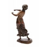 Art Nouveau A patinated bronze figure of a dancing lady, signed to the base: E. Hamburger. 24,5 cm.