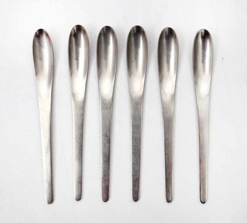 Arne Jacobsen (1902-1971) A 93-part stainless steel cutlery set, produced by A. Michelsen, Denmark, - Image 9 of 12