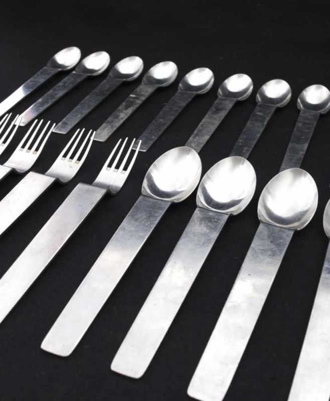 Jørgen Møller (1930-2011) Part of a stainless steel cutlery set, comprising: six large spoons, five - Image 2 of 4