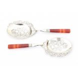 A pair of Dutch silver serving slices with agate handle. Maker's mark N.S. Visser & Co., 's-