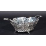 Dutch silver bread basket on legs, second amount, year letter O = 1949, dim. 12 x 37 x 22 cm,