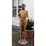 French vintage mannequin, with wooden arms, h. 157 cm, some minimal damage 27.00 % buyer's premium