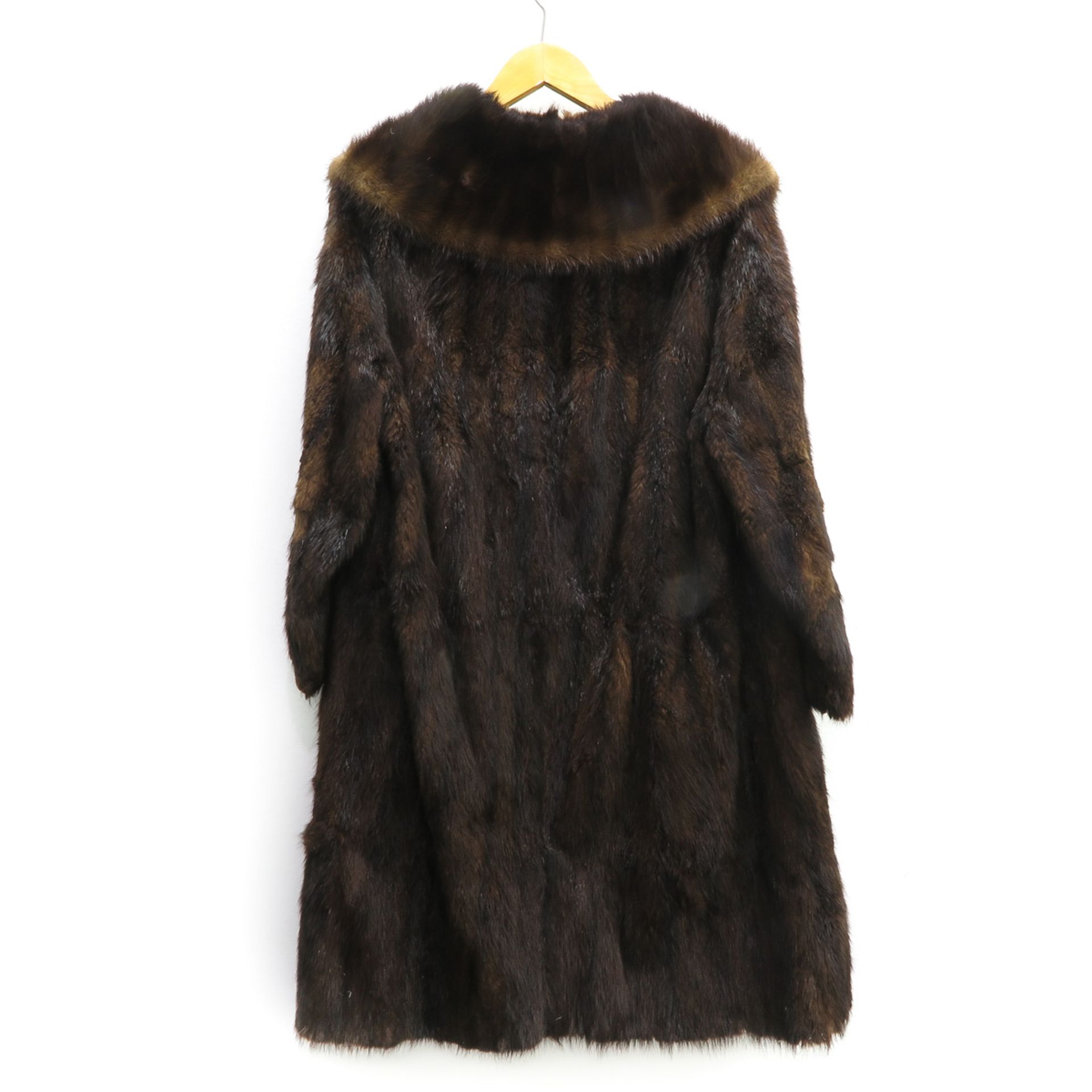 Fur Coat - Bild 2 aus 2