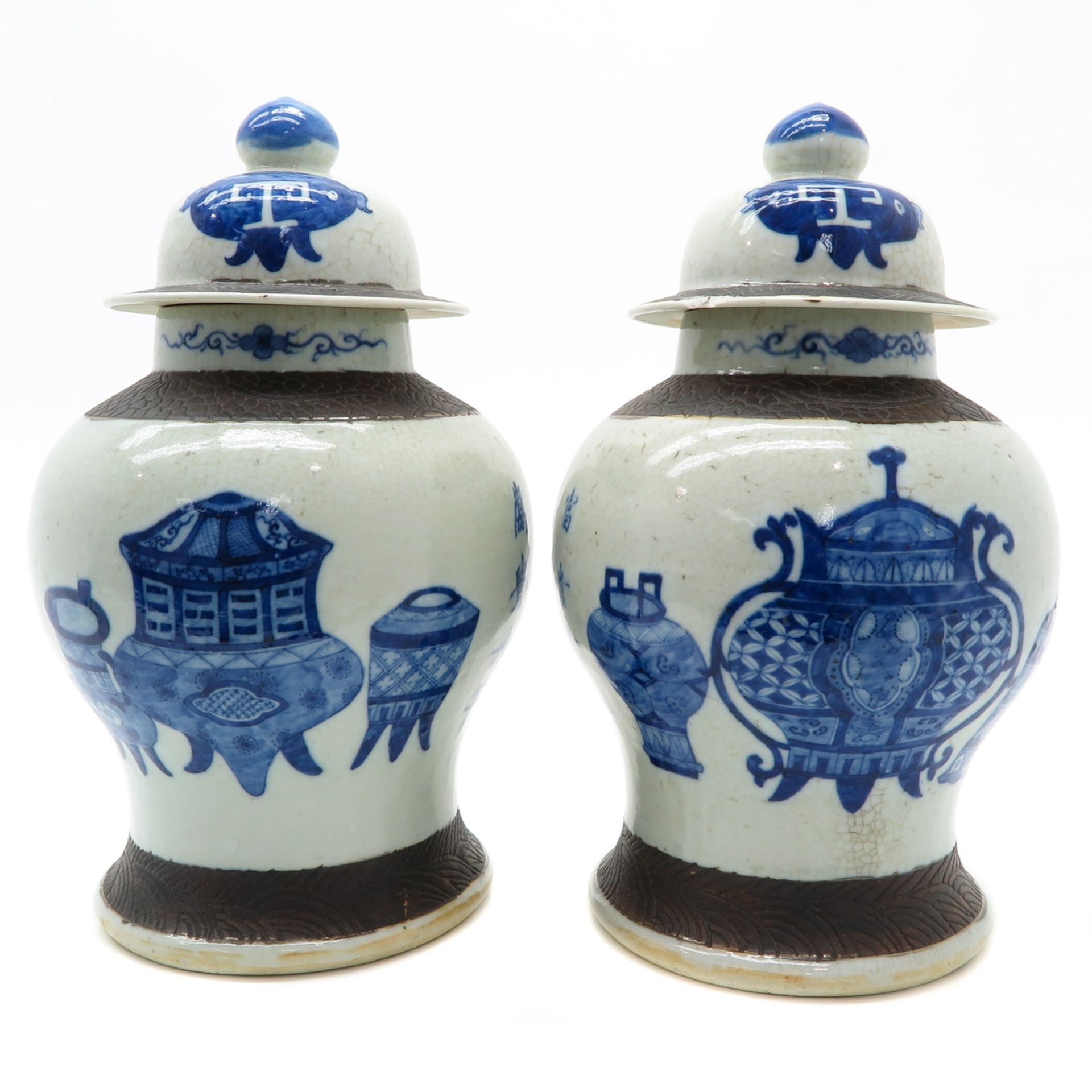 Pair of Lidded Vases - Bild 3 aus 8