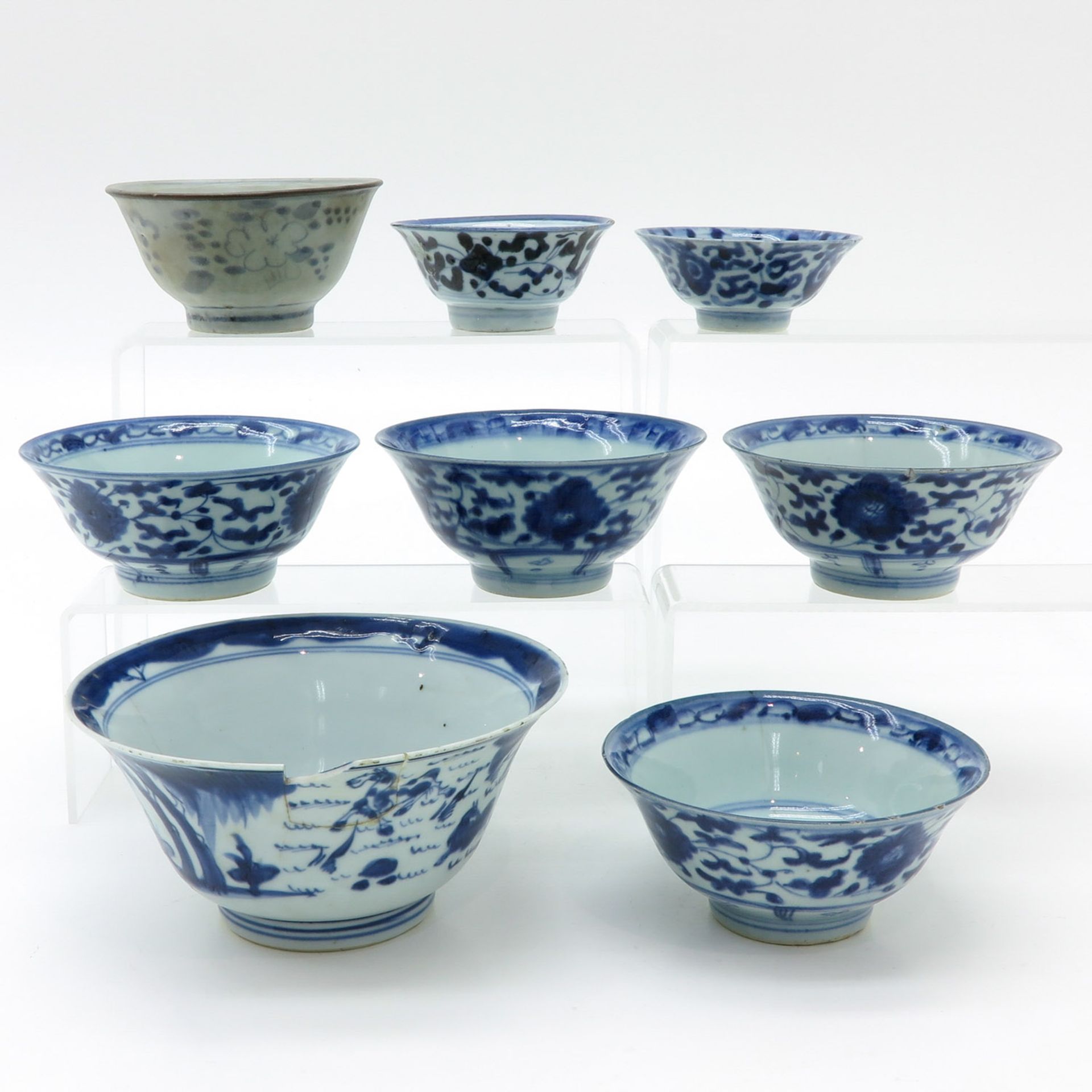 Diverse Lot of Blue and White Decor Bowls - Bild 2 aus 6