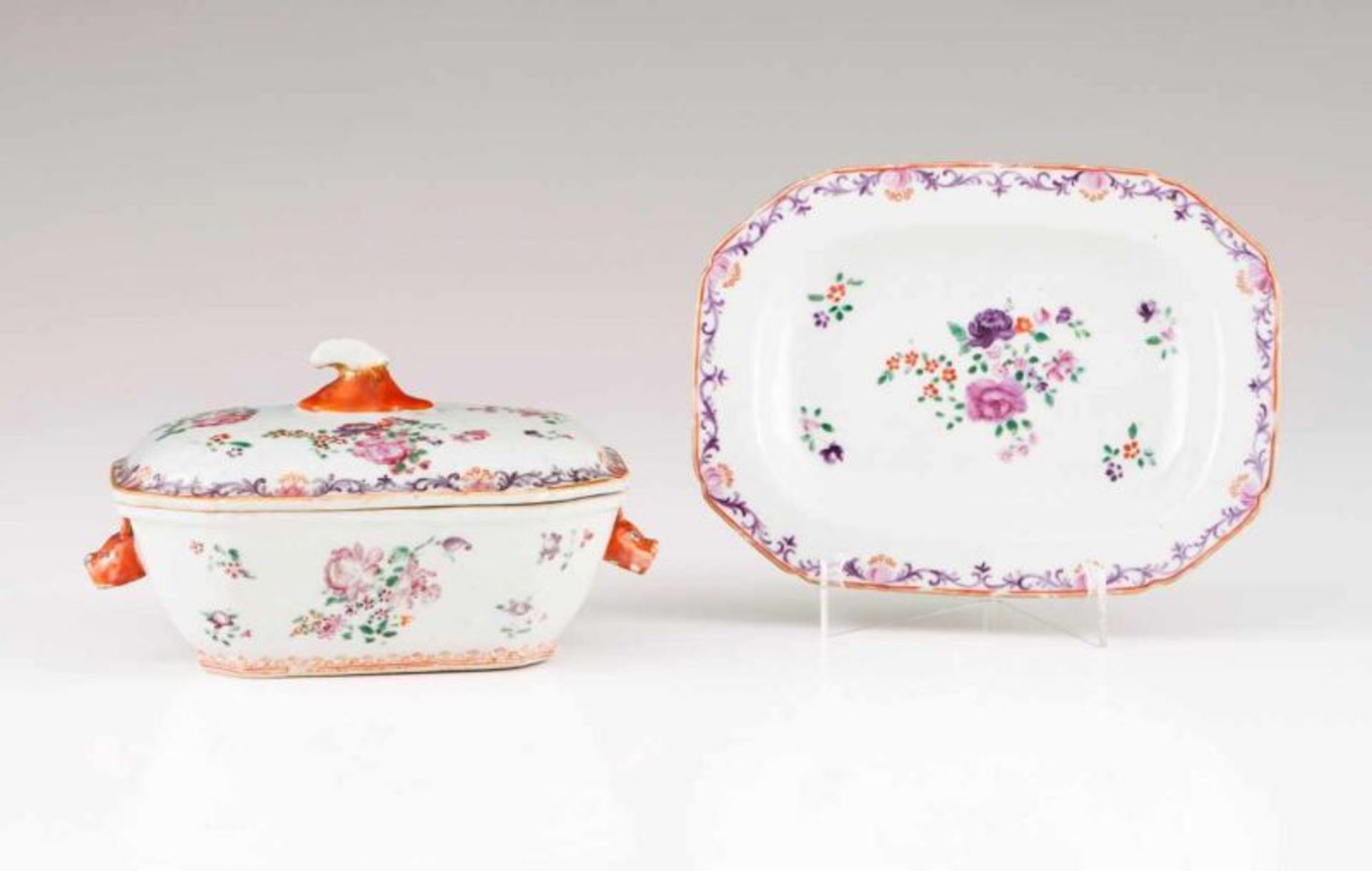 A small tureen with cover and dish Chinese export porcelain Polychrome Famille Rose decoration