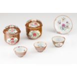 Two boxes with covers Chinese export porcelain Café-au-lait decoration with Famille Rose reserves