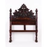 A D. João V (1706-1750) bed Rosewood Carved decoration Portugal, 18th century 139x104 cm