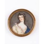 Portraits Two miniatures on ivory France, 20th century Diam.: 8 cm 7,5x6,5 cm