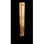 A Louis XVI sealing-wax case 18kt three-colour gold with guilloché and chased floral decoration, the