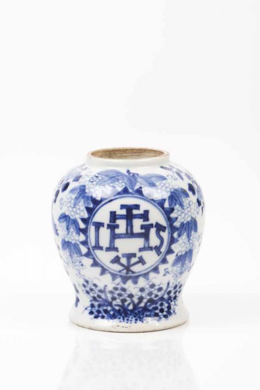 A small vase Chinese export porcelain Blue underglaze decoration depicting IHS insignia (Society of