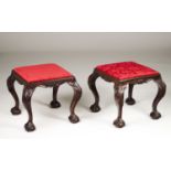 A pair of D. João V/ D. José style stools