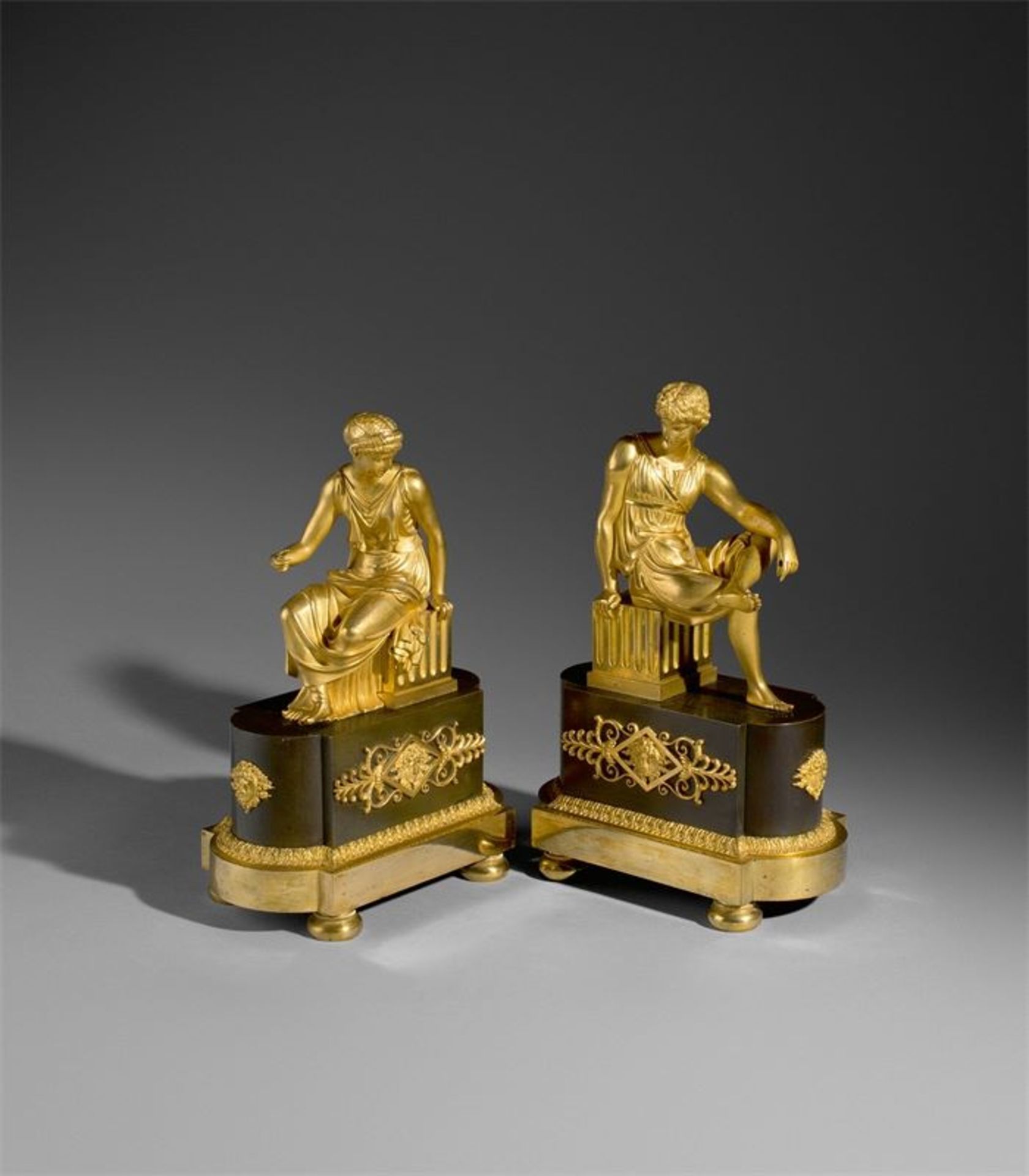 Wohl Pierre-Philippe Thomire (1751 – Paris – 1843) Paar Bronzefiguren – Frau und Jüngling auf