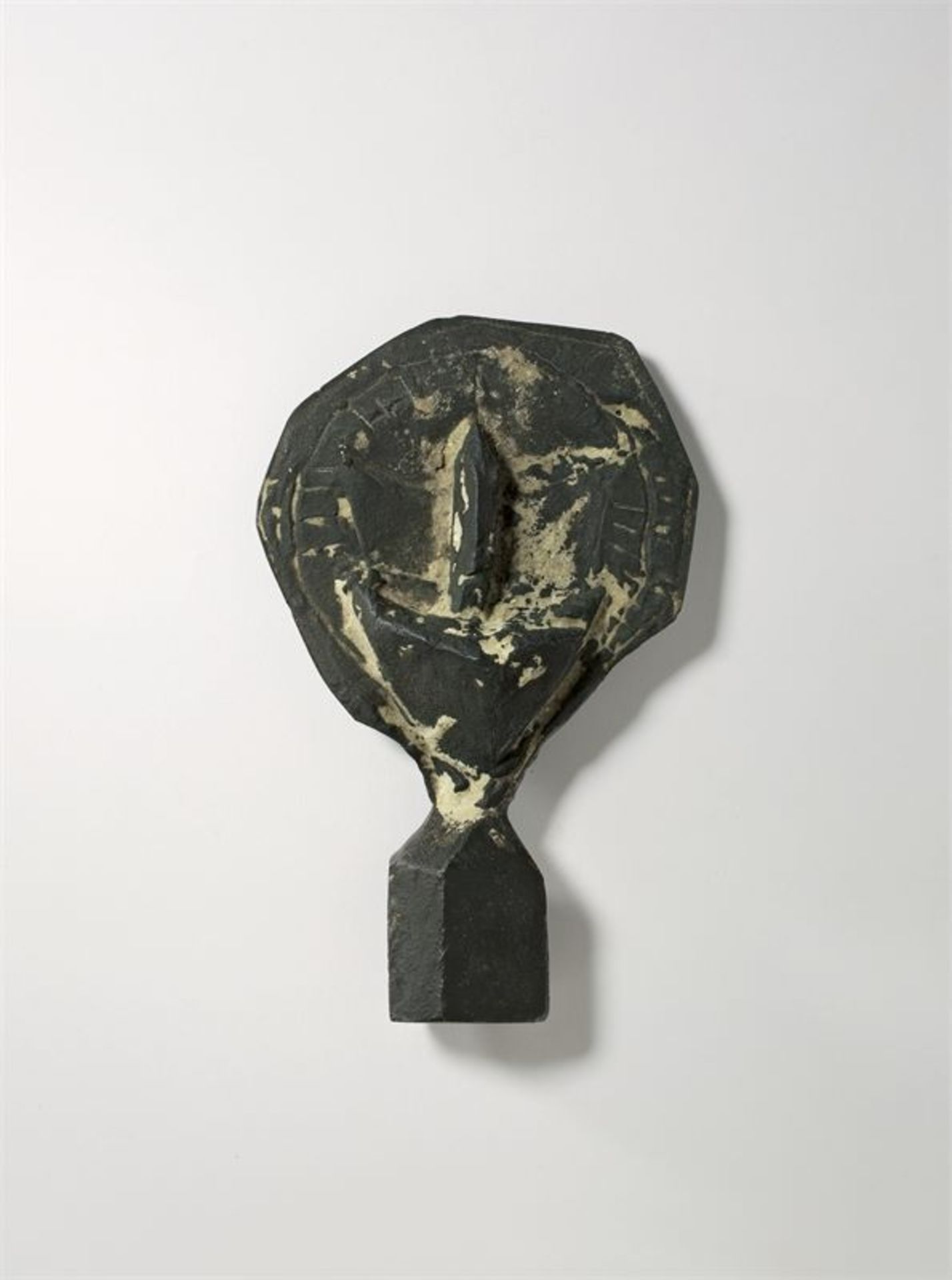Joseph Beuys (Krefeld 1921 – 1986 Düsseldorf)„Berglampe“. 1953Bronze. 16 × 10 × 5 cm ( 6 ¼ × 3 ⅞ × 2