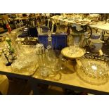 Selection of glassware ( some boxed )